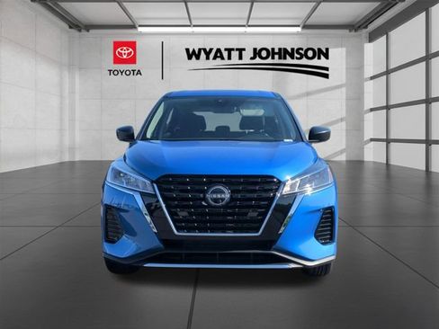 Used 2024 Nissan Kicks S w/ Interior Electronics Package FWD image 8