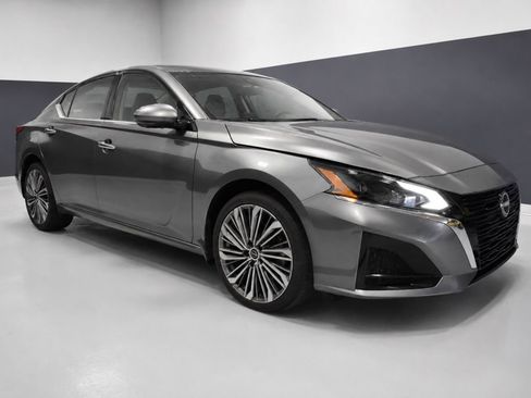 Certified 2023 Nissan Altima 2.5 SL AWD/4WD image 7