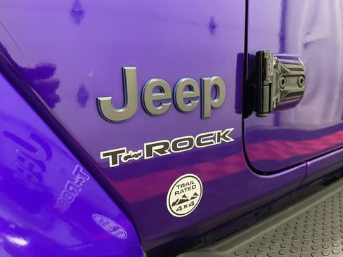 Used 2023 Jeep Wrangler Unlimited Sahara image 18