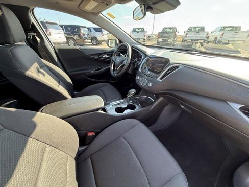 Used 2024 Chevrolet Malibu LT image 27