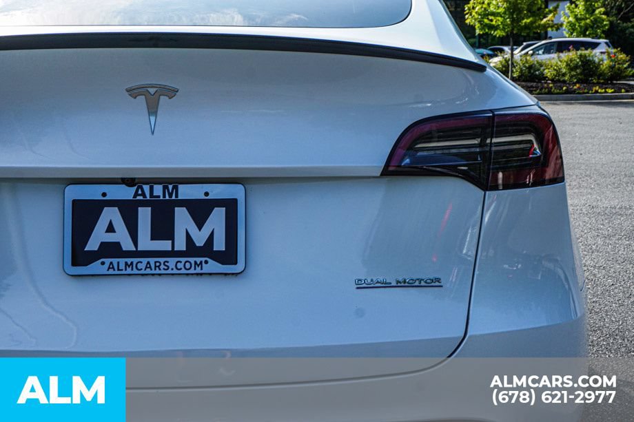 Used 2023 Tesla Model Y Performance AWD/4WD image 12