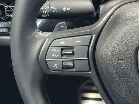 Used 2023 Honda Accord Sport image 27