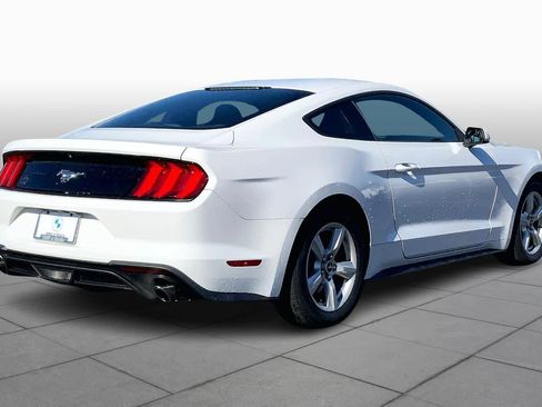 Used 2018 Ford Mustang Coupe image 12