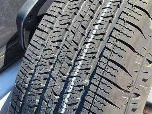 Used 2024 Jeep Wrangler Sport S image 11