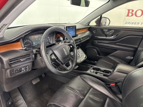 Used 2020 Lincoln Corsair Reserve image 12