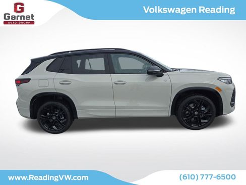 New 2026 Volkswagen Tiguan SE R-Line image 6