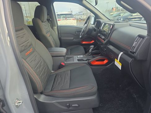 New 2026 Nissan Frontier PRO-4X w/ Pro-4x Convenience Package image 26