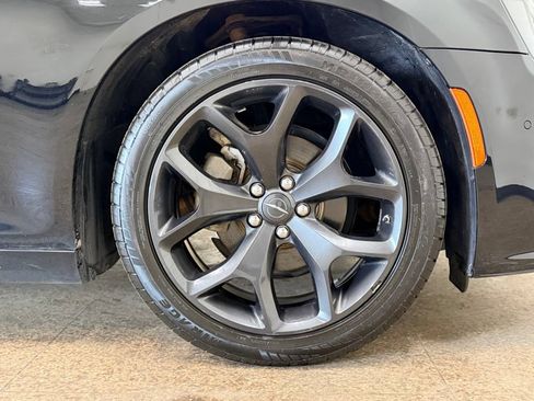 Used 2022 Chrysler 300 Touring L RWD image 24