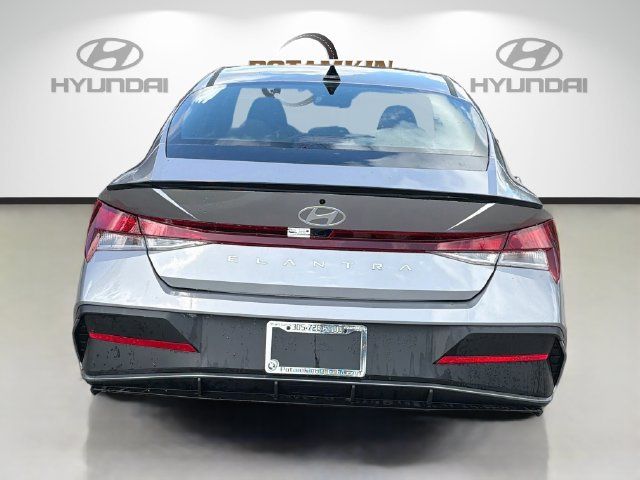 Certified 2026 Hyundai Elantra Sport FWD image 6