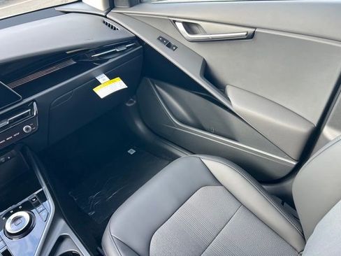 New 2026 Kia Niro Wind image 15