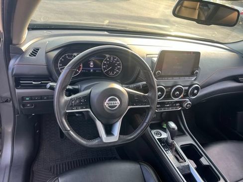 Used 2020 Nissan Sentra SR w/ Premium Package FWD image 18