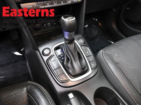 Used 2021 Hyundai Kona Ultimate image 13