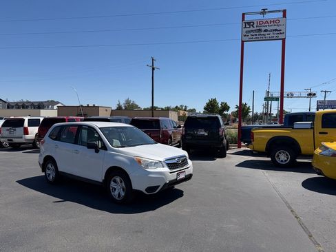 Used 2014 Subaru Forester 2.5i AWD/4WD image 1