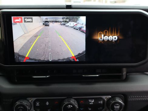 Used 2025 Jeep Wrangler Unlimited Rubicon 392 AWD/4WD image 8
