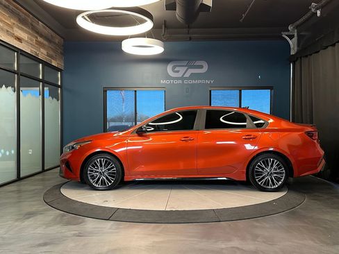 Used 2023 Kia Forte GT-Line w/ GT-Line Premium Package image 6