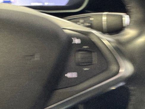 Used 2016 Tesla Model X 75D image 14