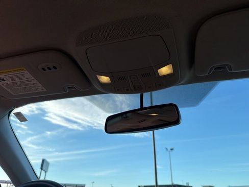 Used 2015 Ford Fusion Titanium image 18