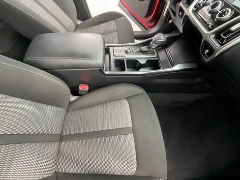 Used 2023 Kia Sorento LX image 35