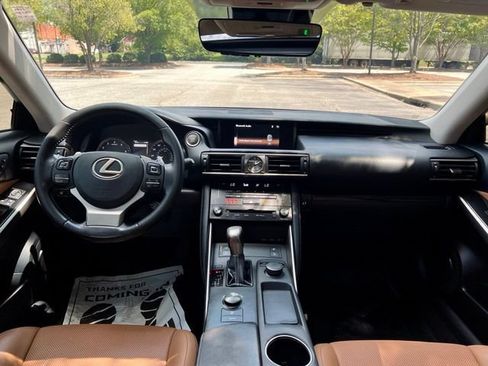Used 2018 Lexus IS 300 AWD w/ Comfort Package image 27