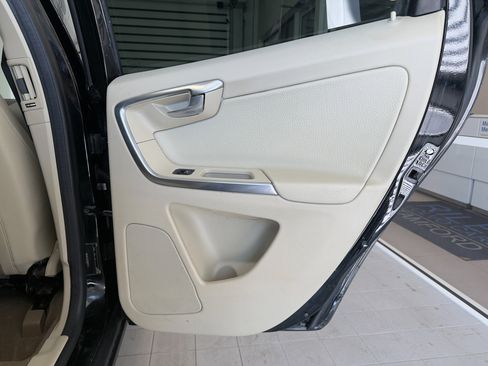 Used 2012 Volvo XC60 T6 image 28