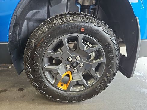 Used 2025 Ford Maverick Tremor AWD/4WD image 31