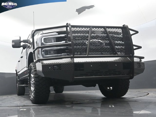 Used 2025 Ford F250 King Ranch w/ Chrome Package AWD/4WD image 18