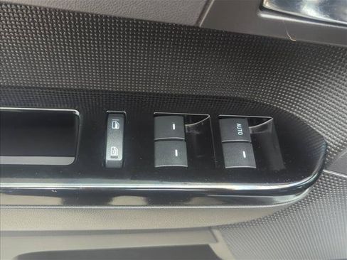 Used 2010 Ford Escape Limited FWD image 11