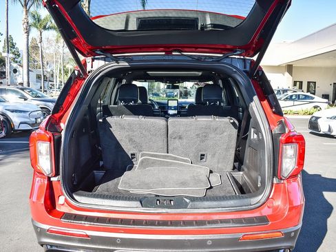 Used 2020 Ford Explorer ST w/ Premium Technology Package image 23