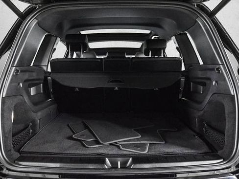 Certified 2023 Mercedes-Benz EQB 350 4MATIC SUV w/ Exclusive Package image 6