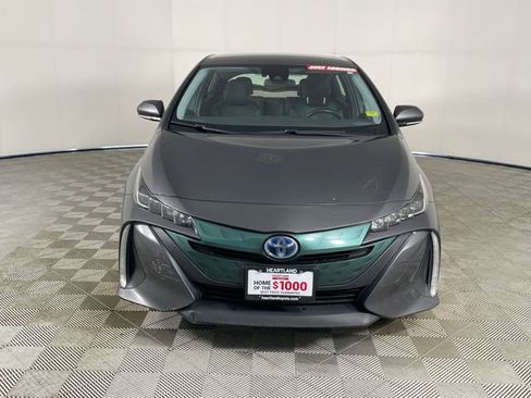 Used 2018 Toyota Prius Prime Premium image 18