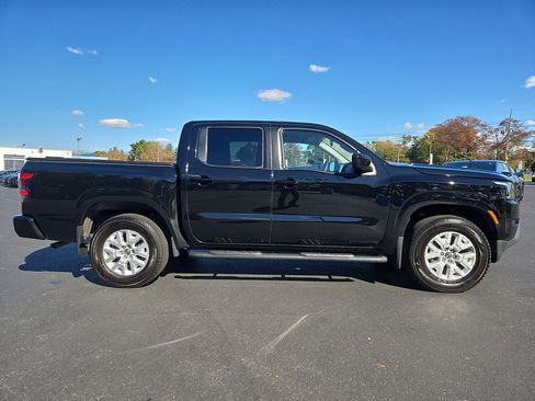 Used 2022 Nissan Frontier SV image 25
