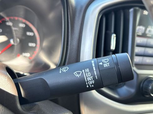 Used 2016 GMC Canyon SLT w/ Driver Alert Package image 21