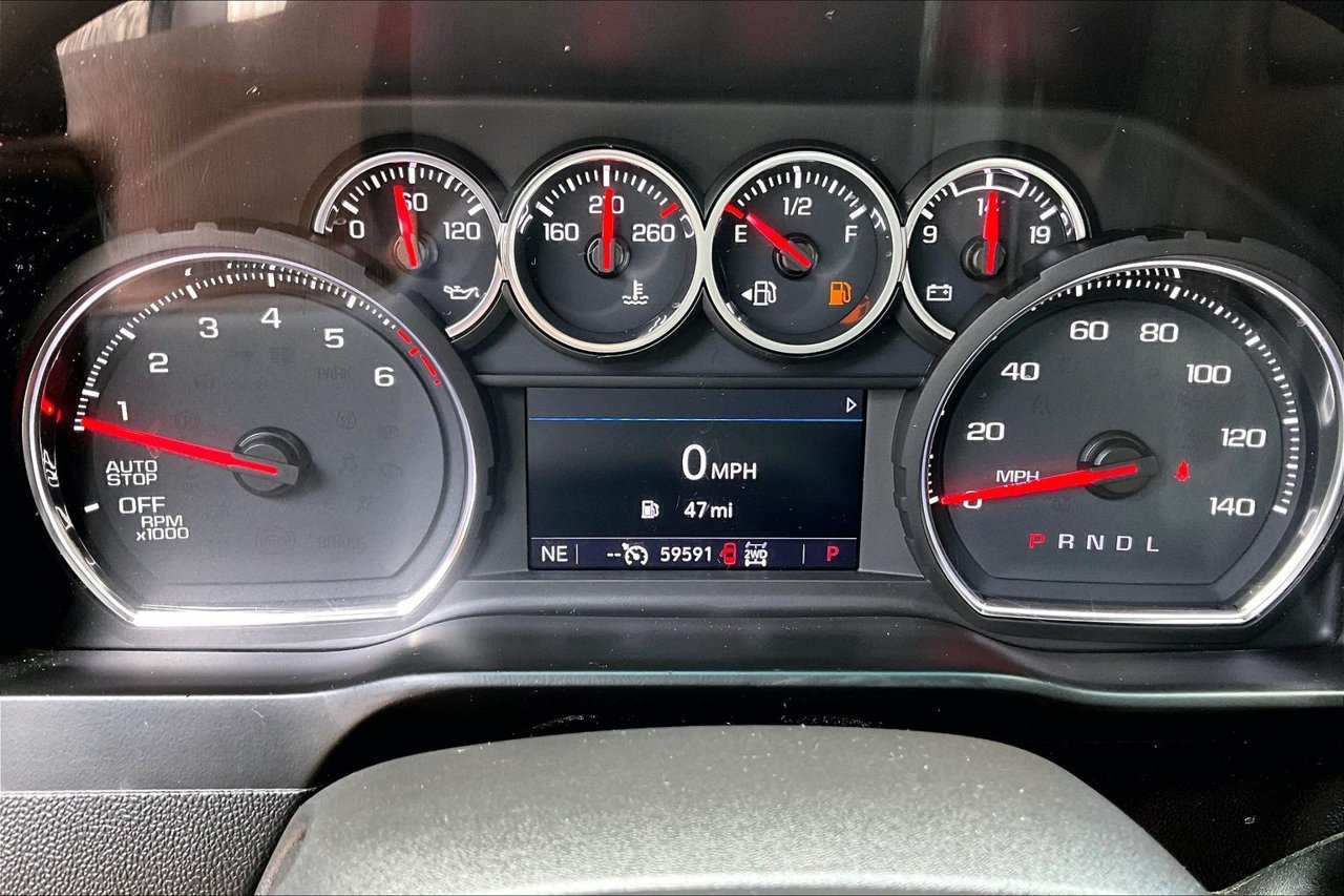 Used 2021 Chevrolet Silverado 1500 LT w/ Bed Protection Package AWD/4WD image 9