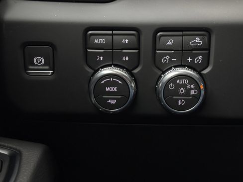 New 2026 GMC Sierra 1500 Denali w/ Denali Reserve Package AWD/4WD image 23