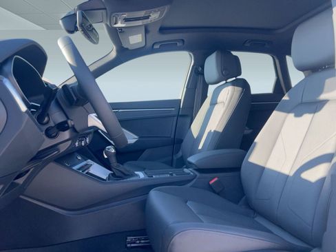 New 2025 Audi Q3 2.0T Premium image 5