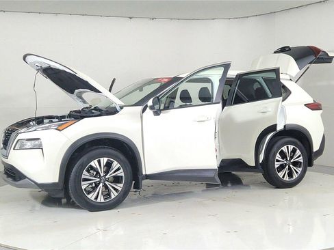 Certified 2023 Nissan Rogue SV image 10