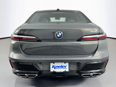 Used 2026 BMW 760i xDrive AWD/4WD image 5