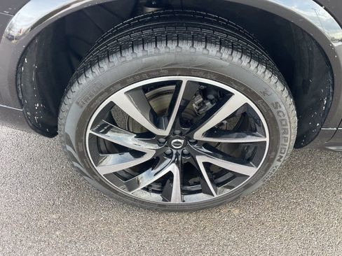 Certified 2023 Volvo XC90 B6 Plus w/ Protection Package Premier image 16