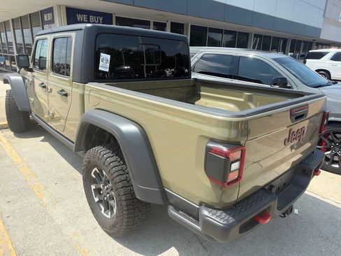 Used 2026 Jeep Gladiator Rubicon AWD/4WD image 5