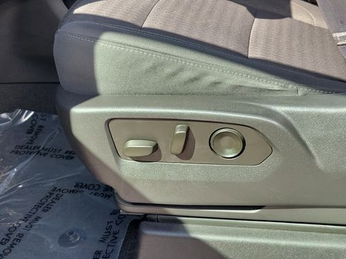 Used 2023 GMC Sierra 1500 Elevation image 13