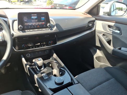 Certified 2022 Nissan Rogue SV AWD/4WD image 15