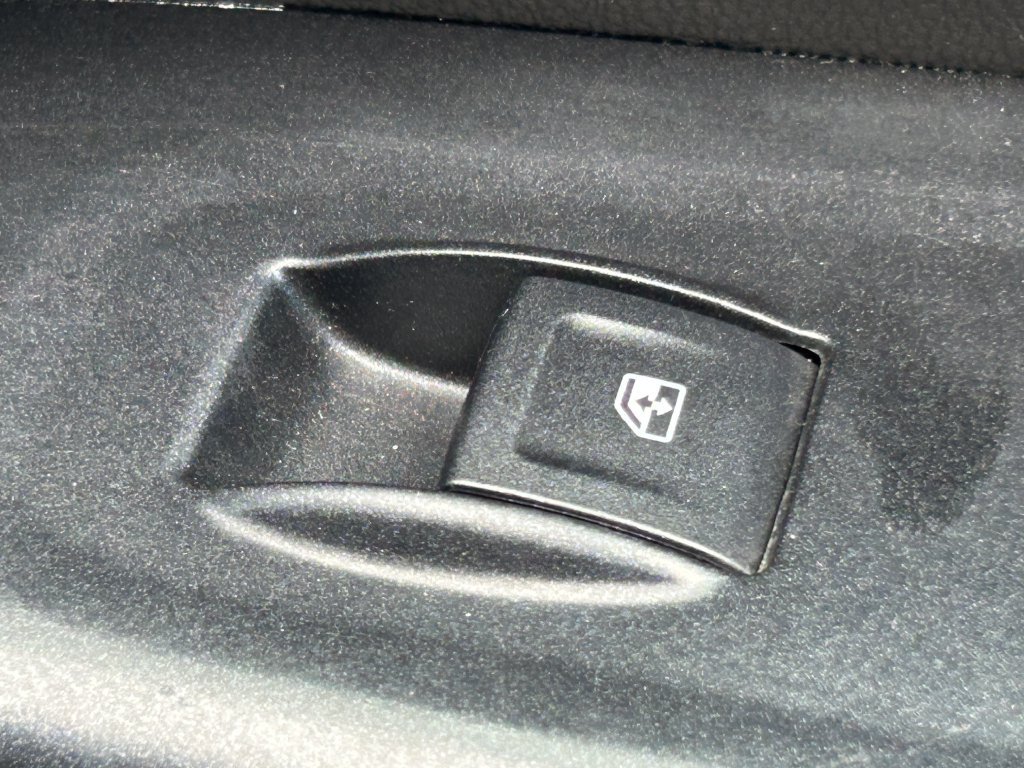 Used 2017 Chevrolet Colorado LT w/ LT Convenience Package AWD/4WD image 29