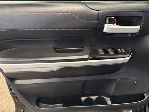 Used 2019 Toyota Tundra Limited w/ Limited Premium Package AWD/4WD image 11