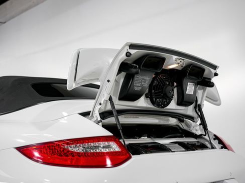 Used 2011 Porsche 911 Turbo S AWD/4WD image 48