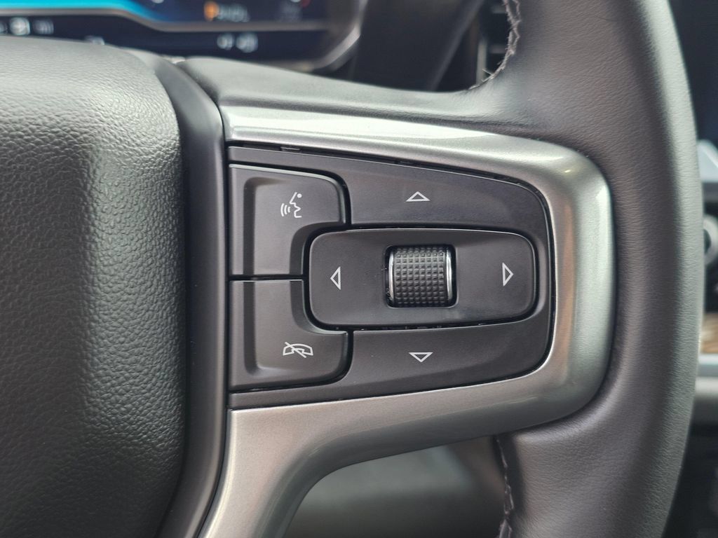 Used 2024 Chevrolet Silverado 1500 LT AWD/4WD image 28
