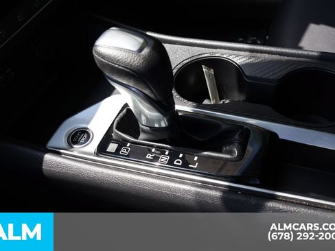 Used 2025 Nissan Altima 2.5 SV FWD image 32