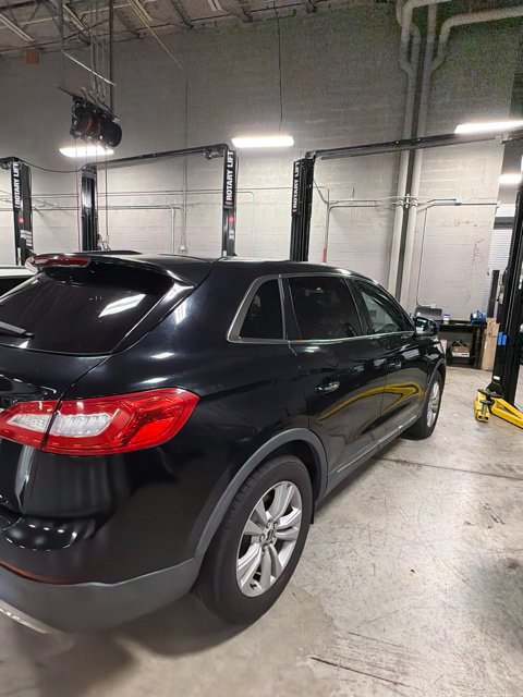 Used 2016 Lincoln MKX Premiere FWD image 4