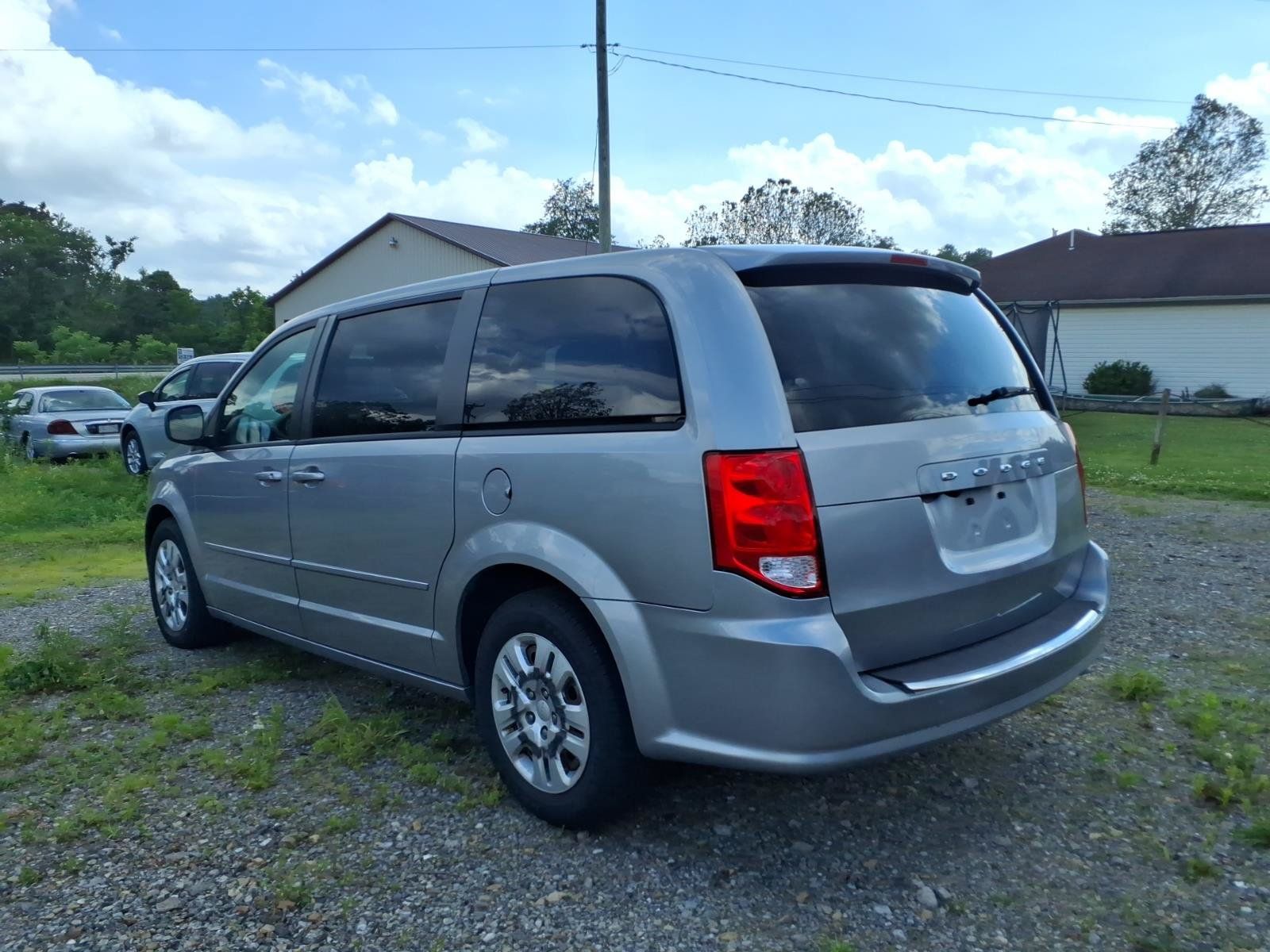 Used 2017 Dodge Grand Caravan SE w/ Power Window Group FWD image 3