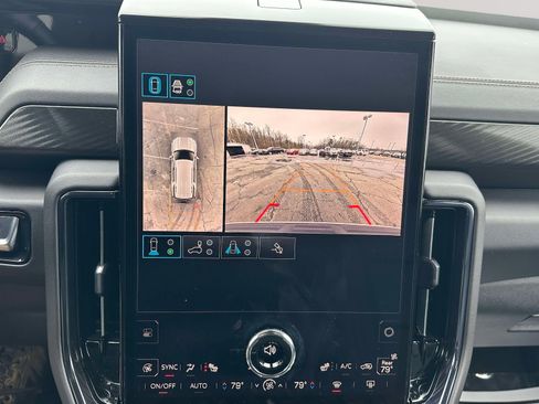 Used 2025 GMC Yukon AT4 w/ LPO, Floor Liner Package image 10