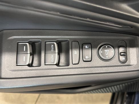 Used 2025 Honda Accord EX-L image 17
